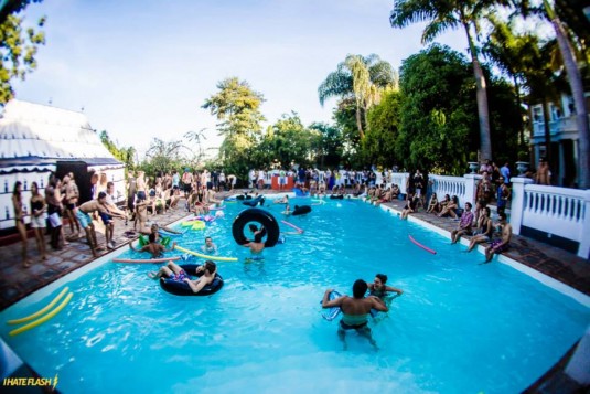 poolmein