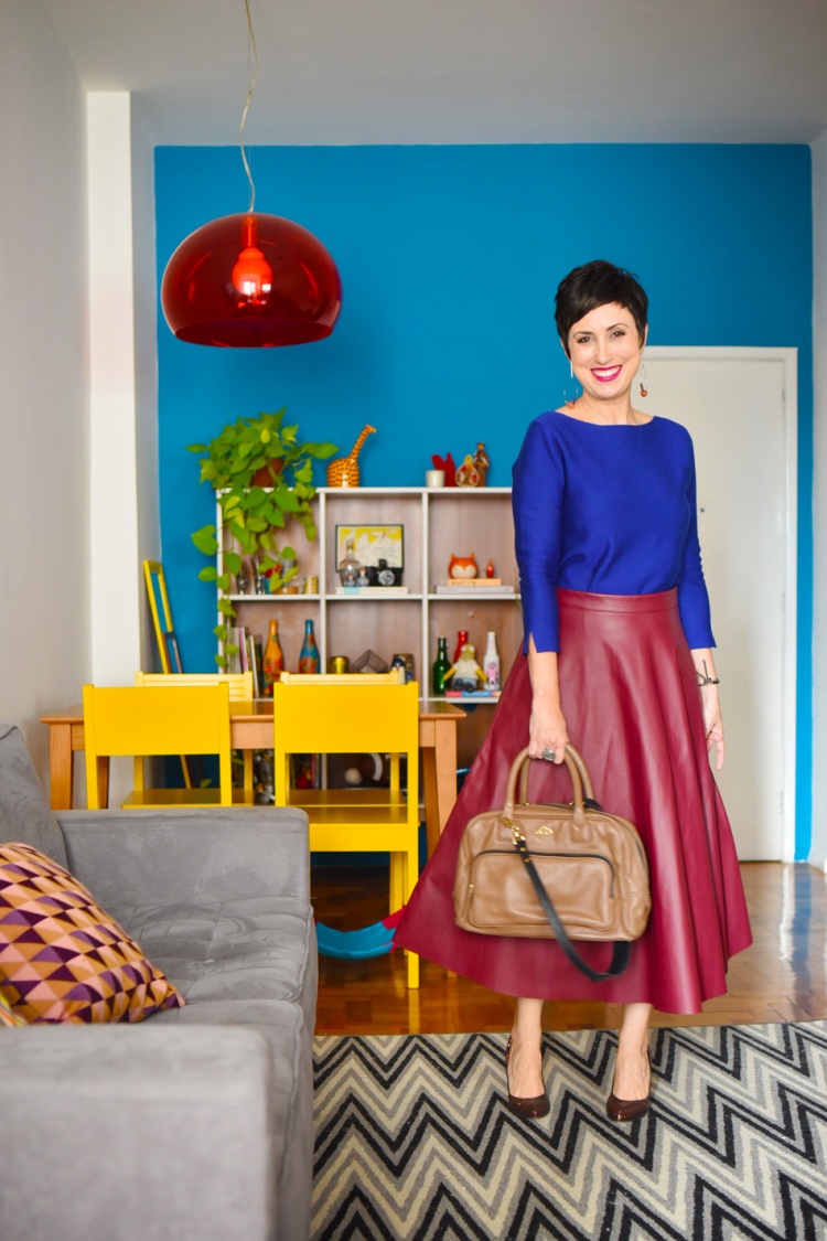 blusa vinho combina com que cor de saia