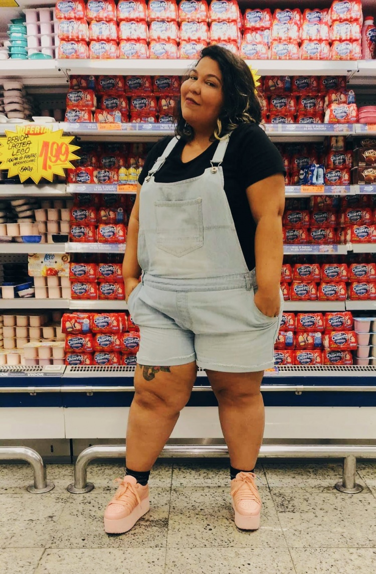 mari-jardineira-jeans
