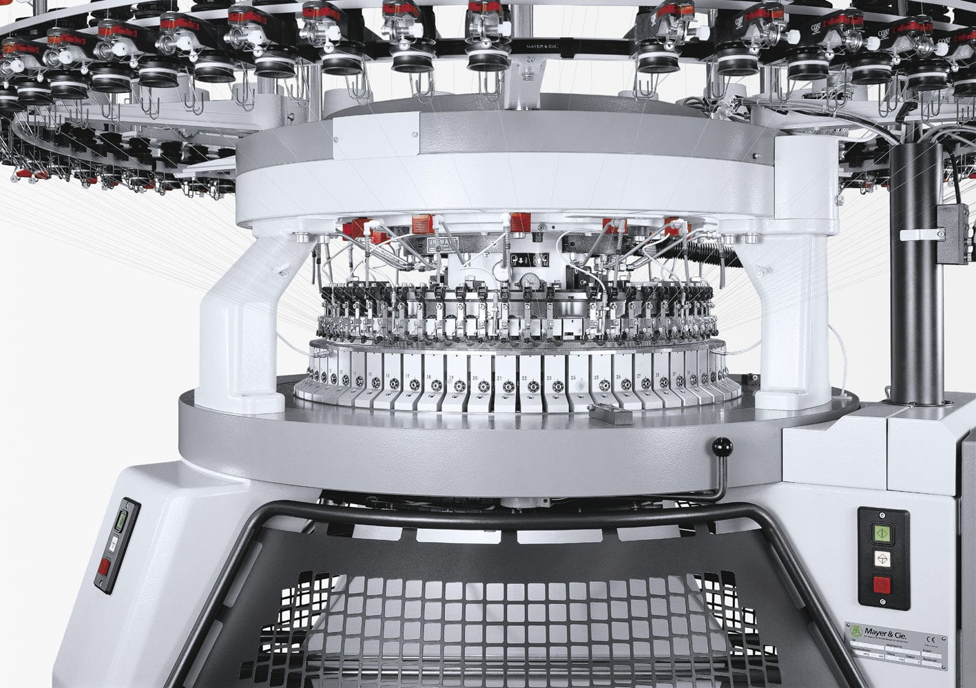 D c machine. Кругловязальная машина Ritzio. Кругловязальные трикотажные машины. Кругловязальные машины Terrot. Кругловязальная машина для производства трикотажа.