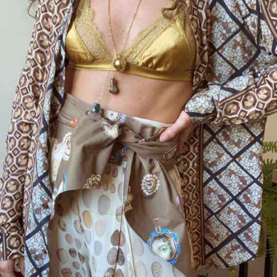 Tops e biquinis nos looks de verão